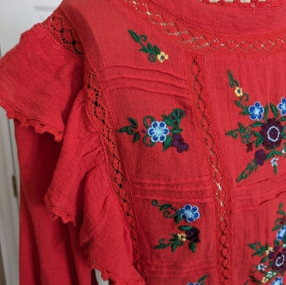 Free People Amy Red Floral Embroidered Bohemian Long Sleeve Blouse Women's Small - Picture 4 of 11